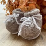 Sapatinho Menino Tênis Cinza com Branco Saída de Maternidade