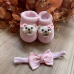 Sapatinho Menina Alice Faixa de Cabelo Laço Pérola Rosa Bebê Ursinha Saída de Maternidade
